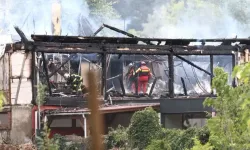 Fransa'da bir tatil evinde çıkan yangında dokuz ceset bulundu