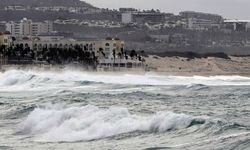 Kaliforniya'ya tarihi tropikal fırtına uyarısı: Güneybatı ağır yağış ve sel tehdidine hazırlanıyor