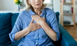 Menopoz sonrası kadınların yüzde 25'inde kalp sorunu görülebilir