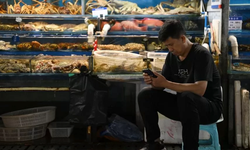 Sushi severler, deniz ürünleri yasağı Japonya'yı vurduğunda son ısırıkları kapıyor
