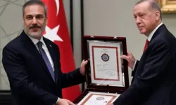 Cumhurbaşkanı Erdoğan'dan Dışişleri Bakanı Fidan'a Üstün Hizmet Madalyası