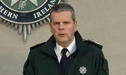 Kuzey İrlanda Polis Hizmeti, 10 bin personelinin detaylarını ifşa ettiği için özür diledi