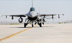Pentagon: İhtiyaç halinde Ukraynalı pilotlara F-16 eğitimi vermeye açığız