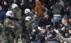 Yunanistan'da Dinamo Zagreb ve AEK taraftarları arasında çıkan kavgada bir kişi öldü