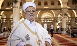 Mescid-i Aksa İmamı, İsrail'in Aksa'yı boşaltmak için "din savaşı" yürüttüğünü söyledi