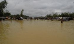 Myanmar'da muson yağmurlarının yol açtığı sellerde yaklaşık 60 bin kişi yerinden oldu
