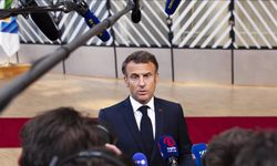 Macron, Nijer'de "istenmeyen kişi" ilan edilen büyükelçilerini geri çekmeyeceklerini söyledi