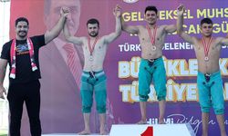 Olimpiyat şampiyonu milli güreşçi Akgül: Çayır çok önemli, sıkı güreş yapmaları, kendilerini göstermeleri gerekiyor