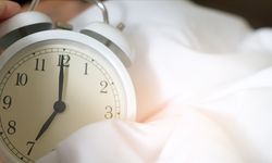 65 yaş üstünde iyi bir gece uykusu için ideal oda sıcaklığı 20-25 derece olmalı