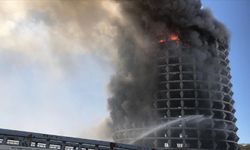 Gaziantep'te kullanılmayan 17 katlı otelde çıkan yangına müdahale ediliyor