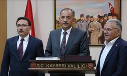 Çevre, Şehircilik ve İklim Değişikliği Bakanı Özhaseki: Birinci işimiz bir an önce deprem bölgesindeki konutları yapmak