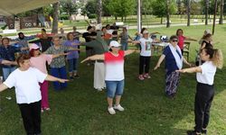 Kocaeli'de 60 yaş üzeri bireylere "sağlıklı yaş alma" eğitimleri veriliyor