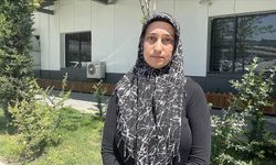 Kaldırımda yürürken binadan düşen beton parçalarıyla yaralanan baba ile kızın yakınları konuştu