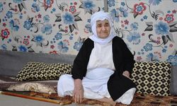 Dünyanın en yaşlı insanlarından Yezidi Rewşe nine PKK nedeniyle Sincar'daki evine dönemiyor