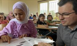 Ülkü Ocakları’ndan Lübnan’daki Türkmen kasabasına Türkçe hatıra kitaplığı