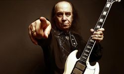 Ünlü rock müzisyeni Erkin Koray, hayatını kaybetti