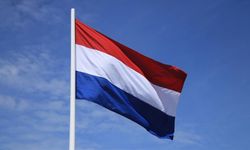 Hollanda, hava sahasına yaklaşan Rus savaş uçaklarının durdurulduğunu bildirdi
