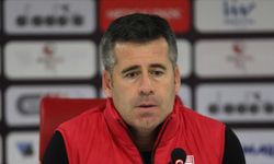 Samsunspor, teknik direktör Hüseyin Eroğlu: Rakibe göre kazanmaya yakın taraf bizdik