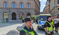 İsveç'te İran'ın Stockholm Büyükelçiliği önünde Kur'an-ı Kerim'e yönelik saldırı