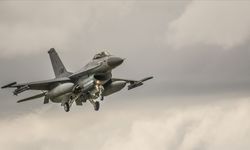 Hollanda: ABD, F-16 savaş uçaklarının Ukrayna'ya teslimatını onayladı