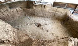 Çorum'da silo olduğu değerlendirilen 3 bin 300 yıllık yapı bulundu