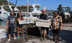 Kaş'ta deniz dibindeki atık istasyonları temizlendi