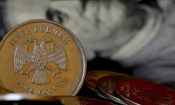 Rus rublesi dolar karşısında 16 ay sonra ilk defa 95 seviyesini aştı