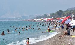 Antalya'da aşırı nem bunaltıyor