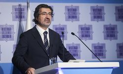 TBB Başkanı Çakar, Bankacılık sektörünün Türkiye'nin gücüne ve geleceğine inanarak yatırımlarını büyüttüğünü belirtti
