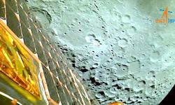 Hindistan'ın Chandrayaan-3 uzay aracı Ay'ın yeni fotoğraflarını paylaştı