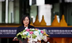 Haikun: Tayvan, Çin'i savuşturacak yeni denizaltısını tanıttı