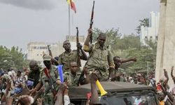 Mali'de eski isyancı gruplar orduya ait 2 kampı ele geçirdi