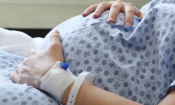 Adam hastaneyi eşinin sezaryenini izlediği için 643 milyon dolarlık dava açtı