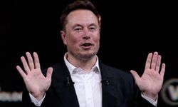 Elon Musk, Twitter satın alımı için SpaceX'ten 1 Milyar dolarlık kredi aldı
