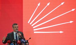 CHP Grup Başkanı Özel, partisinin İzmir İl Kongresi'nde konuştu