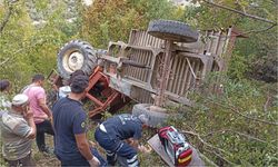 Samsun'da devrilen traktördeki 2 kişi öldü