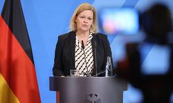 Almanya İçişleri Bakanı, muhalefetin "mülteciler için üst sınır getirilmesi" teklifini reddetti