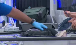 Miami'de havalimanında yolcuların paraları güvenlik görevlileri tarafından çalındı