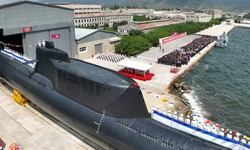 Kim Jong Un, 'nükleer saldırı denizaltısı' açıkladı