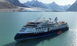 Lüks seyahat gemisi Grönland'da Kovid-19 şüphesiyle mahsur kaldı
