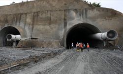 Bitlis-Van kara yolunda ulaşım, çevre yolu ve tünel projeleriyle daha güvenli hale getiriliyor