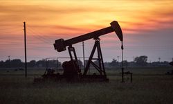 Brent petrolün varil fiyatı 93,03 dolar
