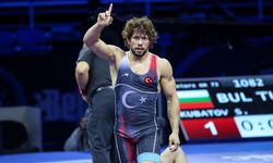 Milli sporcu Selçuk Can, Dünya Güreş Şampiyonası'nda bronz madalya kazandı