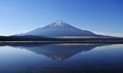 Japonya'da 90 yaşındaki dağcı, tekerlekli sandalyeyle Fuji Dağı'na tırmandı