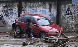Yunanistan 100 yılda en fazla iki kez görülebilecek şiddetli yağışlara sahne oluyor