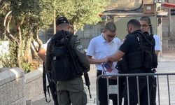 İsrail polisi, işgal altındaki Doğu Kudüs'te Filistinli öğrencilerin kitaplarına el koydu