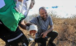 İsrail askerleri Gazze sınırında 12 Filistinliyi yaraladı