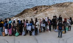 Fransa, Lampedusa Adası'ndaki düzensiz göçmenleri topraklarına almayacak