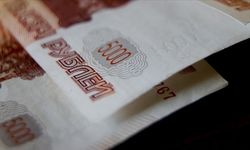 Rusya 8 ayda 2,3 trilyon ruble bütçe açığı verdi