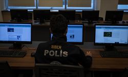 İstanbul'da jandarmanın, siber dolandırıcılık operasyonunda 2 şüpheli tutuklandı